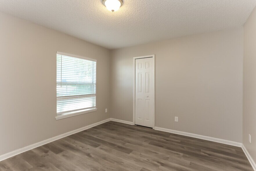 Building Photo - 3272 Net Ct
