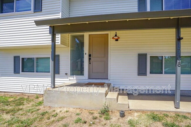 Building Photo - 1708 NW 104th St