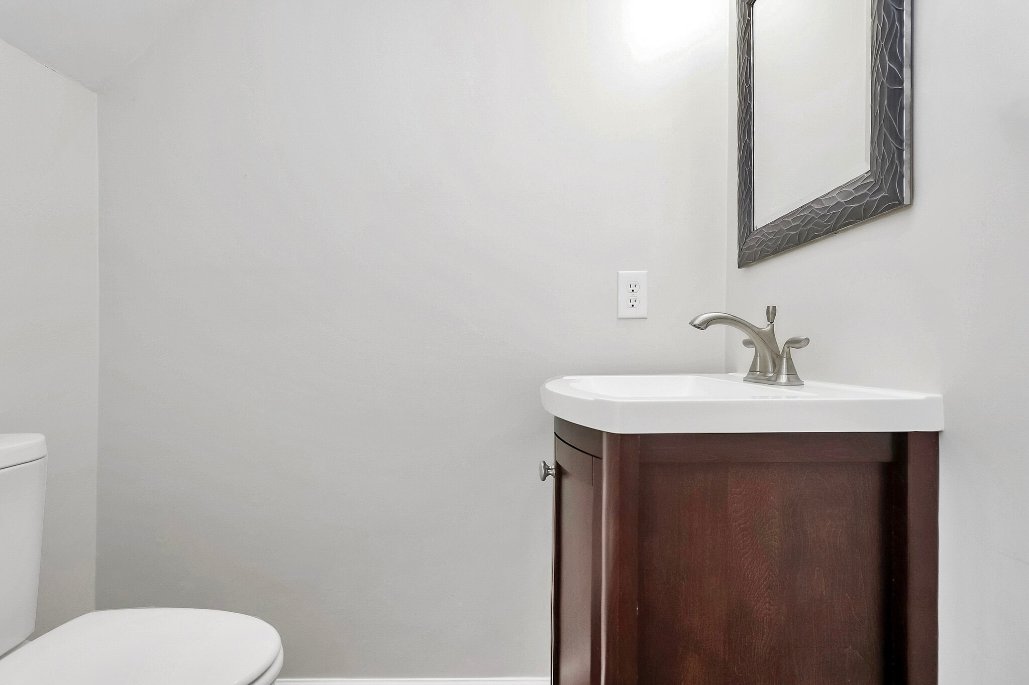 Building Photo - 9459 Kings Falls Dr