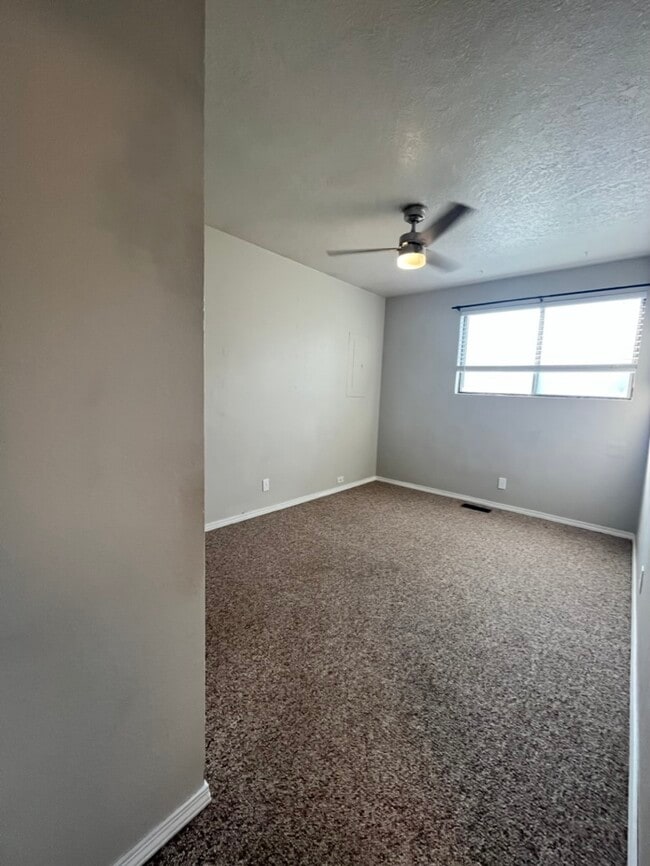Building Photo - 507 Tindall Ave