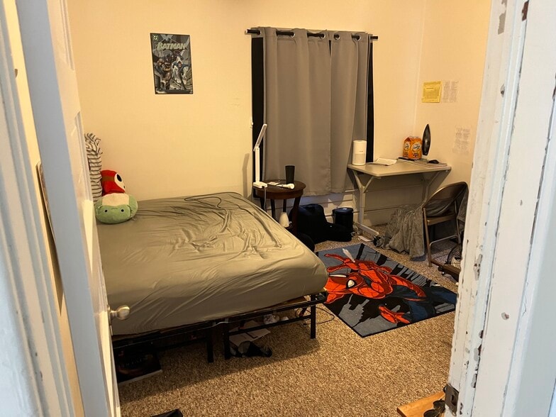 Building Photo - 2603 Knapp St