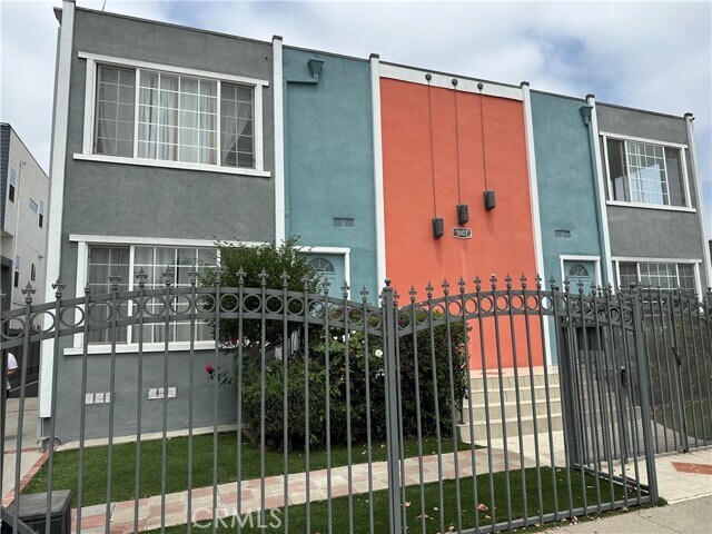 Building Photo - 3007 Alsace Ave