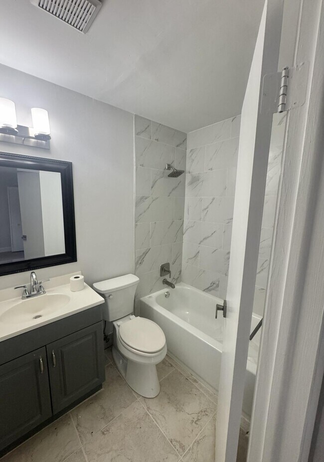 Building Photo - 12375 Peconic Ct