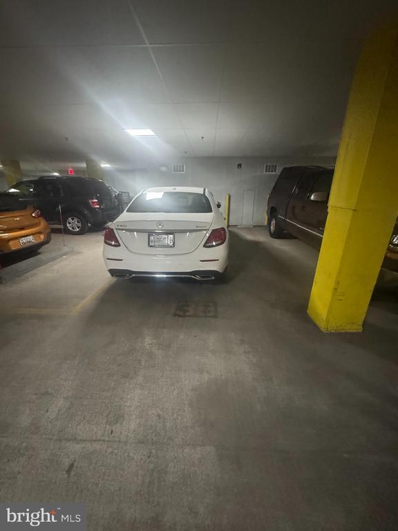 Building Photo - 2604 Chapel Lake Dr