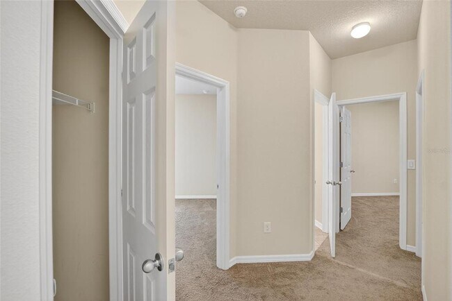 Building Photo - 15810 Starling Water Dr