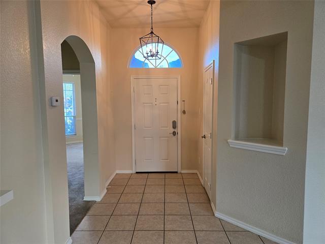Building Photo - 624 Caravan Dr