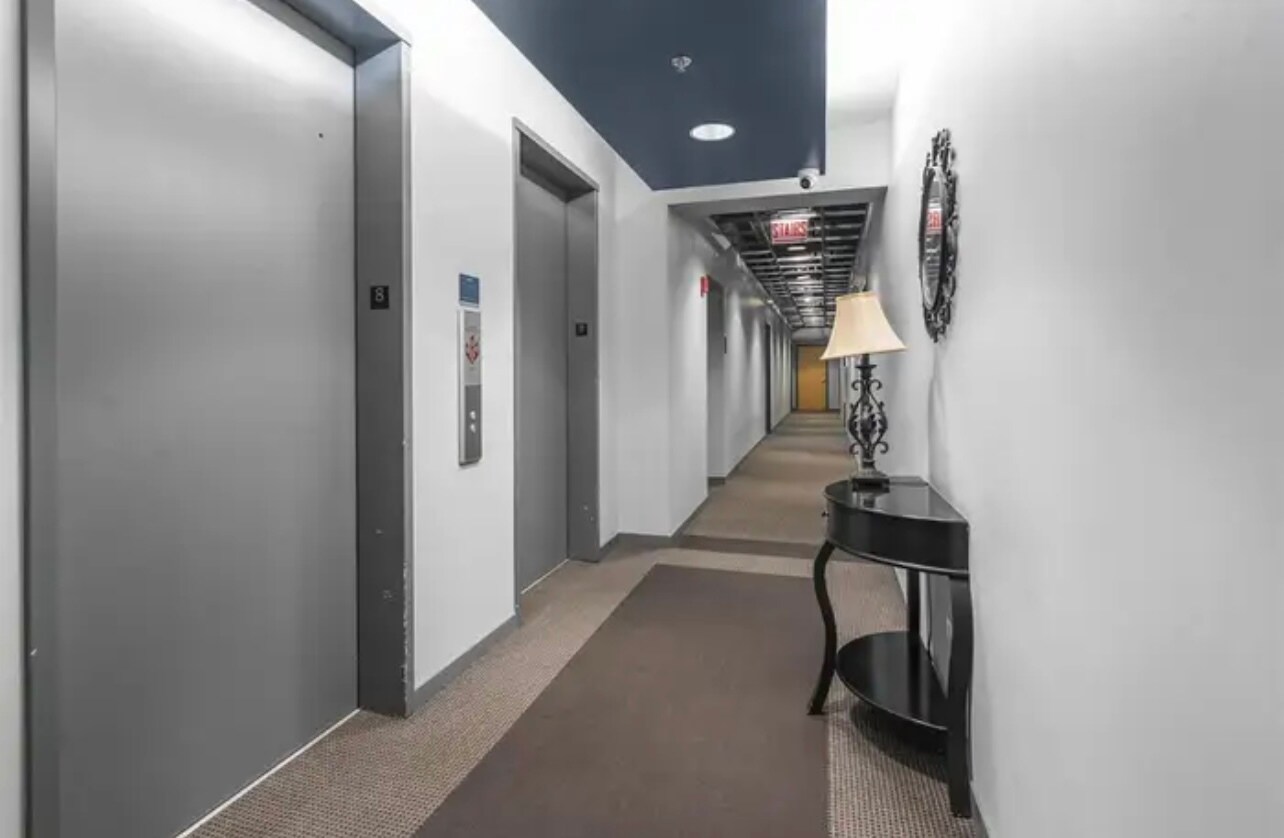 Building Photo - 1600 S Indiana Ave