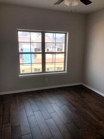 Building Photo - 300 Kingdom Blvd