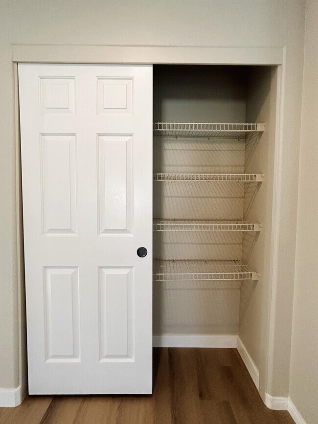 Building Photo - 6084 Villa Trieste Ct