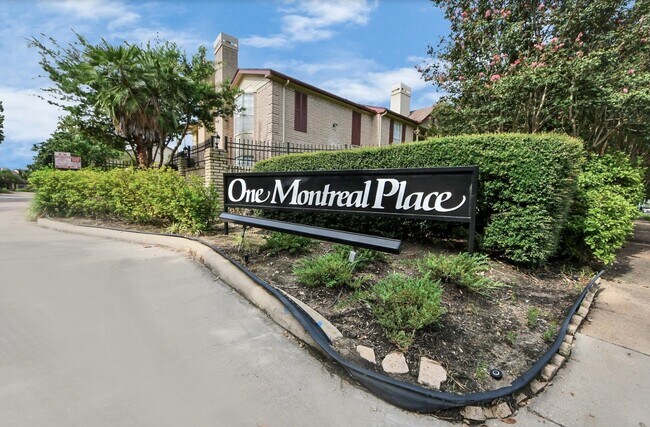 Building Photo - 2120 El Paseo St