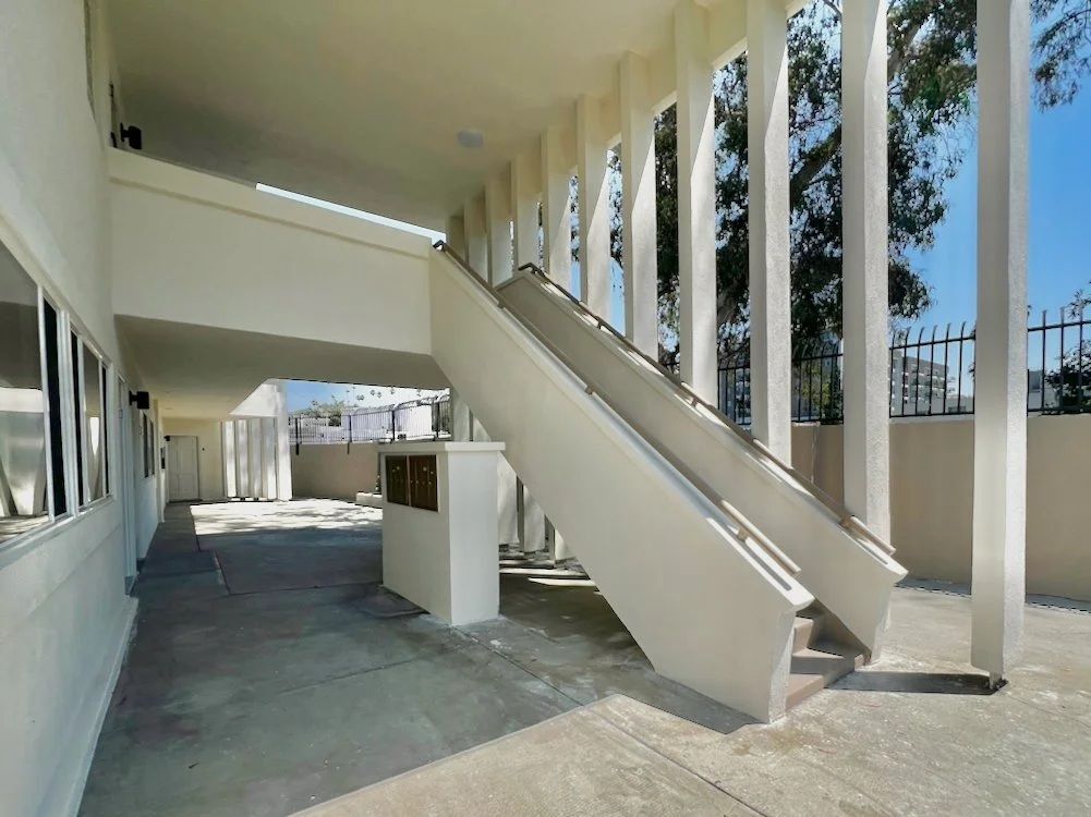 Building Photo - 5819 Carlton Way