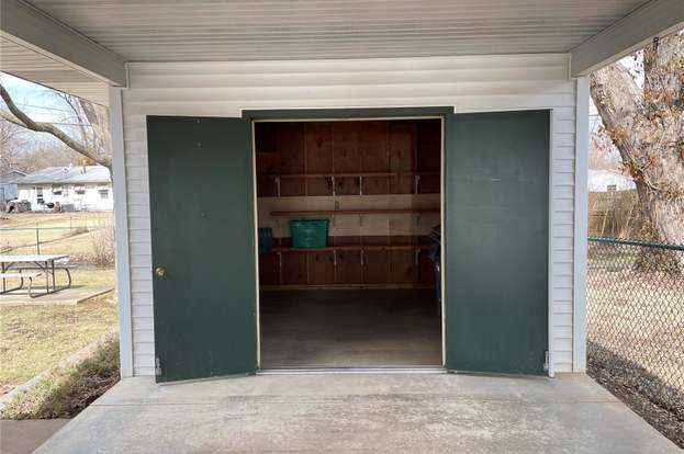 Building Photo - 3907 Memorial Dr