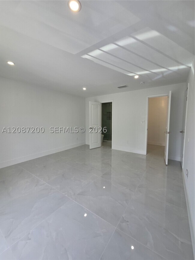 Building Photo - 15434 SW 85th Ln