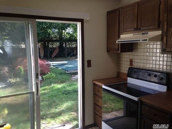 Building Photo - 17 Shamrock Ln