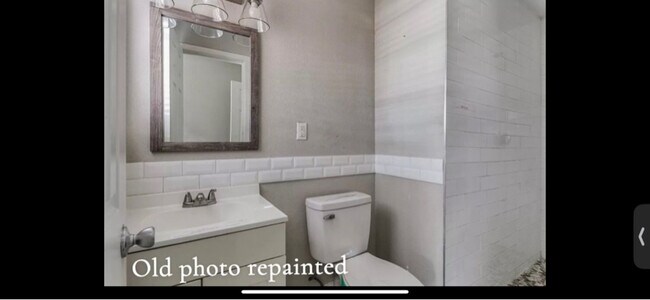 Building Photo - 7701 Janetta Dr