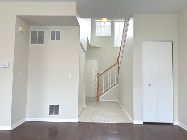 Building Photo - 10089 Thornton Way