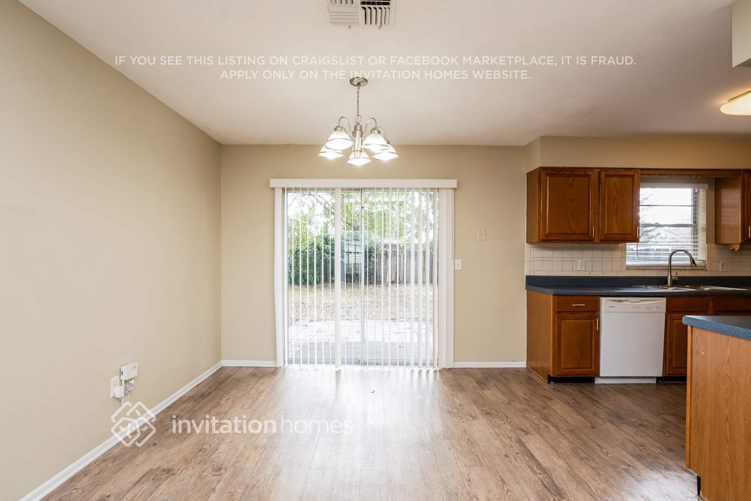 Building Photo - 119 Oaxaca Ln
