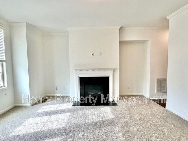 Building Photo - 8302 Primanti Blvd