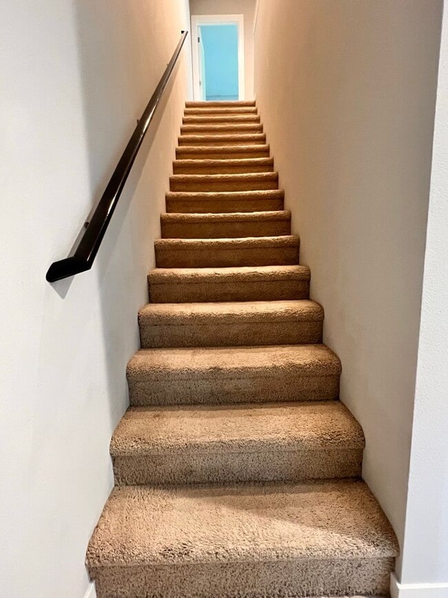 Building Photo - 3Bd/3Ba Lynnwood Townhouse