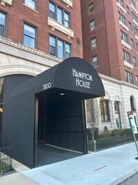 Building Photo - 5300 S Shore Dr