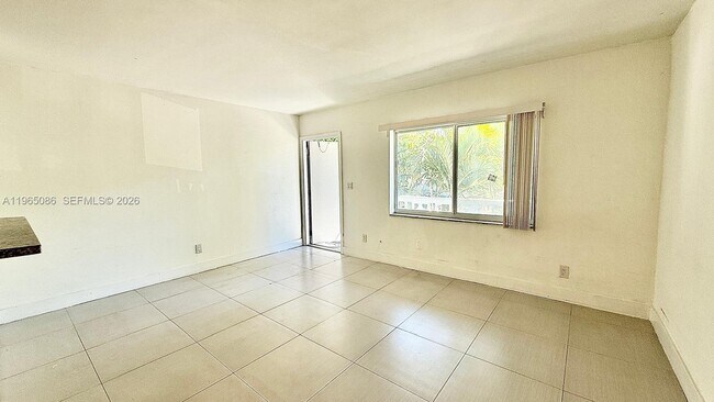 Building Photo - 42 SW 14th St