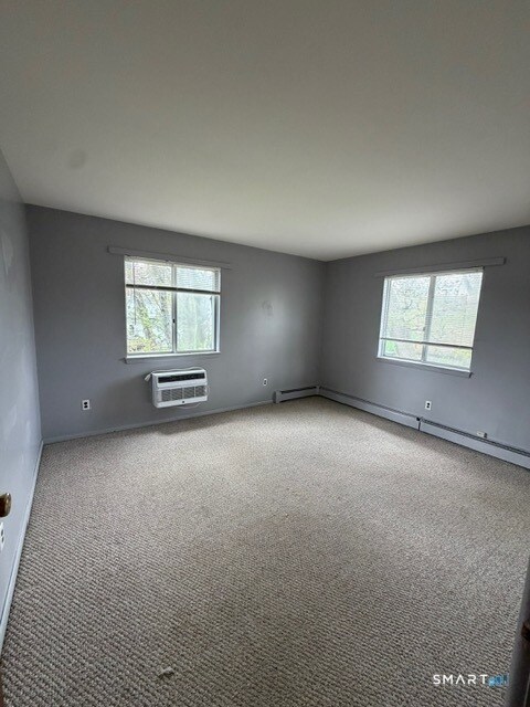 Building Photo - 53 1/2 Glenwood Ave