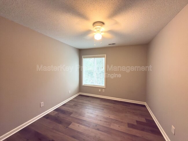 Building Photo - 5865 Branchwood Rd