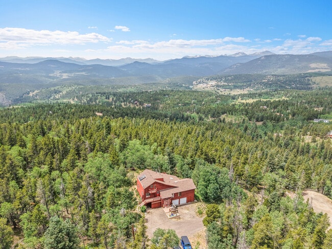 Building Photo - 204 Bristlecone Way