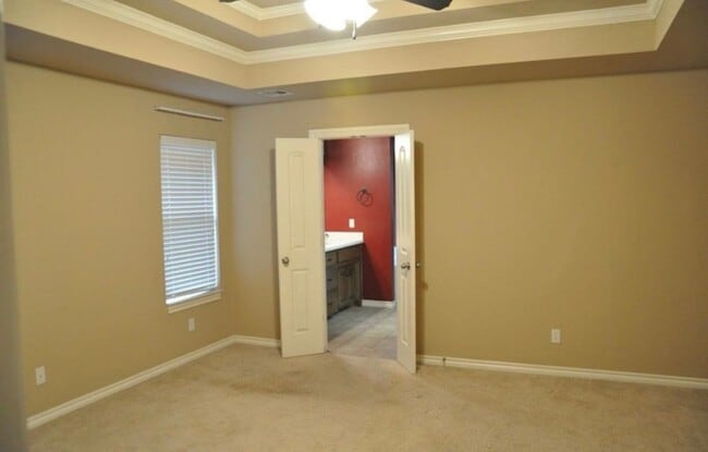 Building Photo - 6613 Stinchcomb Dr