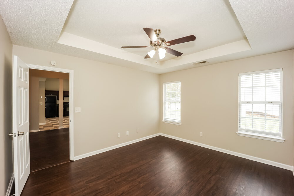 Building Photo - 725 Cherry Branch Cir