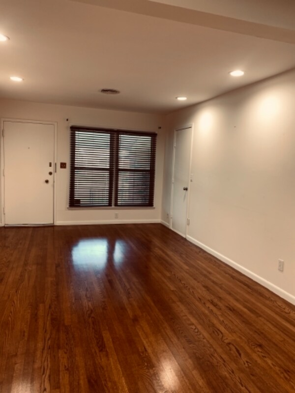 Building Photo - 2621 NW 49th St