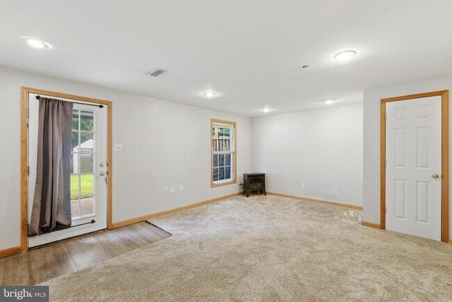 Building Photo - 2169 Sewanee Dr