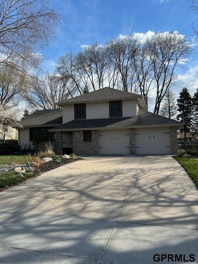 Primary Photo - 13619 Stanford St