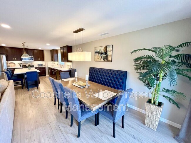 Building Photo - 84131 Azzura Way