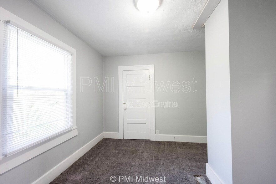 Building Photo - 1118 King Ave