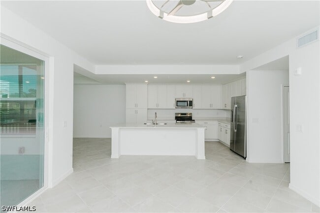 Building Photo - 18451 Copperhead Dr