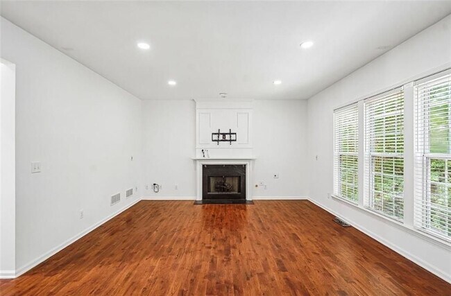 Building Photo - 5157 Wellisford Ct NW