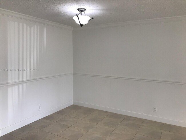 Building Photo - 16521 Blatt Blvd