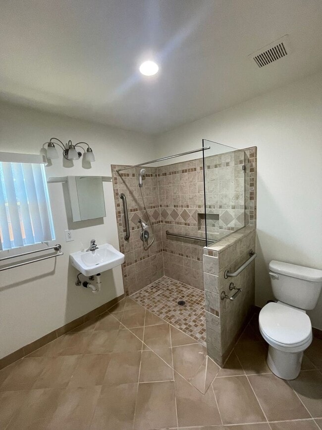 Building Photo - 3050 122-124 Allen Street