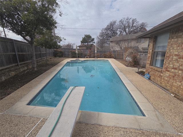 Building Photo - 6606 Cliffwood Ct