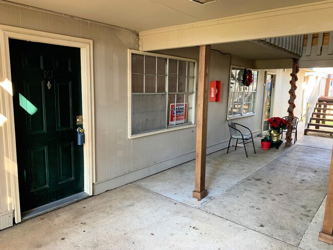 Building Photo - 326 Guilbeau Rd