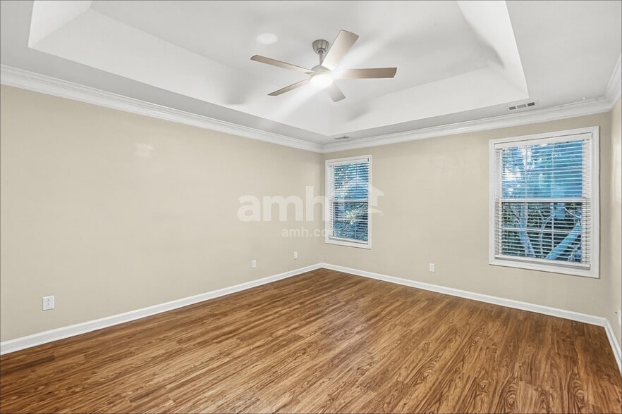 Building Photo - 3151 Serenade Ct
