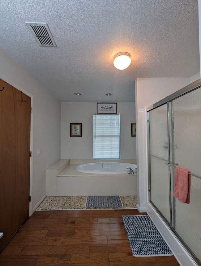 Building Photo - Lakefront Living on Little Lake Geneva – Main Home + Private In-Law Suite!