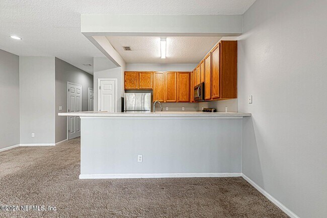 Building Photo - 5784 Sandstone Way