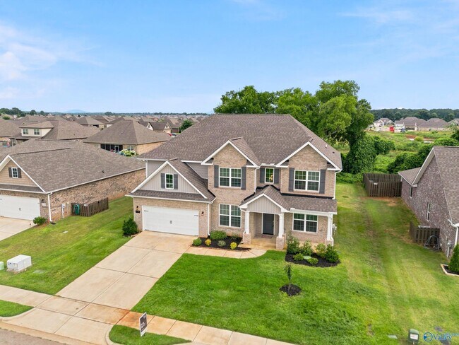 Building Photo - 175 Slade Thomas Dr