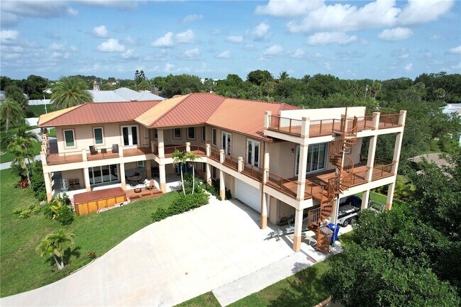 Building Photo - 7785 Grand Oak Cir