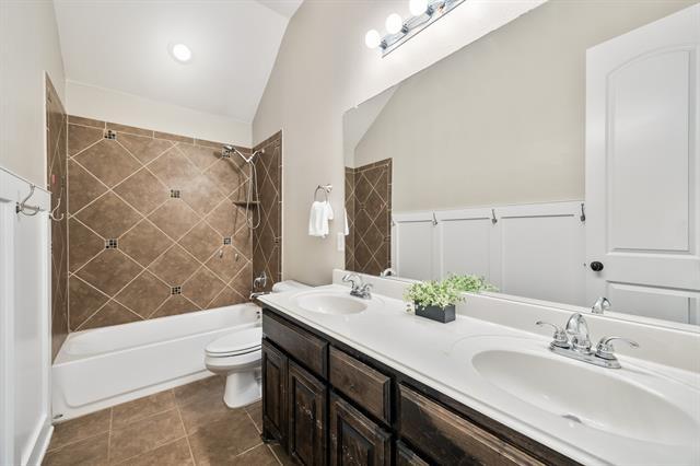 Building Photo - 9 Wimbledon Ct