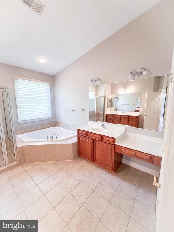 Building Photo - 18234 Cypress Point Terrace