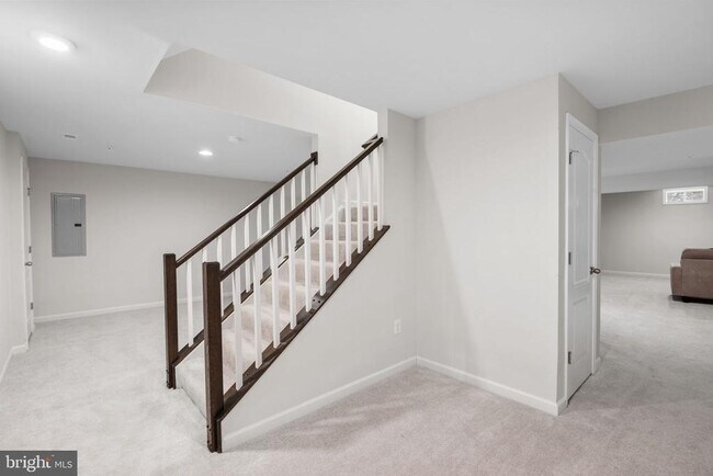 Building Photo - 6640 Timber Ridge Ln