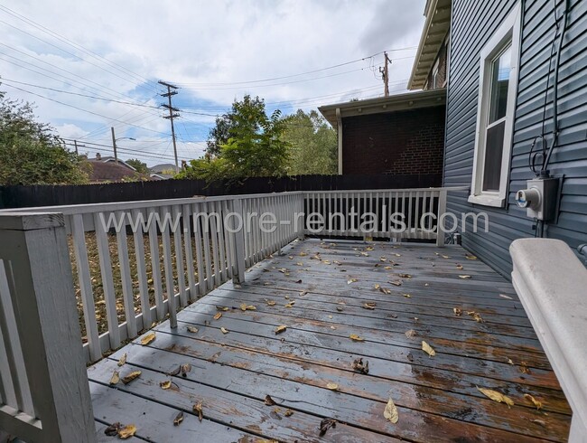 Building Photo - Remodeled 3 bdr 2.5 ba house near Children...